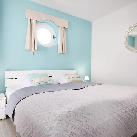 Haus Windjammer Krusenstern Daire *