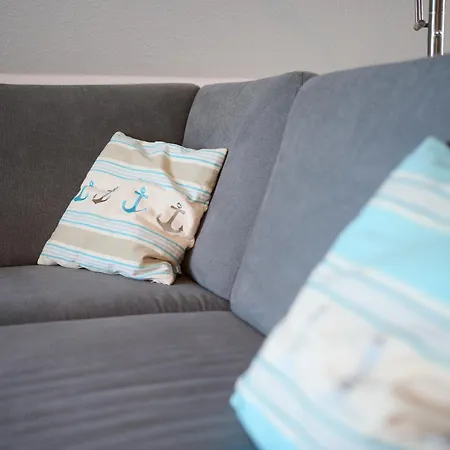 Haus Windjammer Krusenstern * 拉博埃